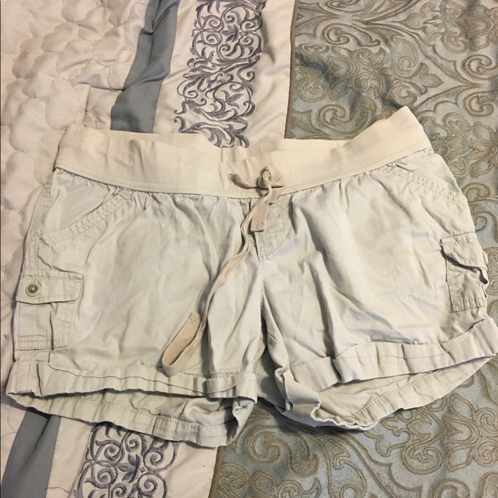 Maternity shorts